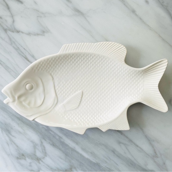Ocean by Sakakibara Japan•VINTAGE~LIKE NEW•Ivory Ceramic Fish Platter+(2) Plates - Picture 2 of 12